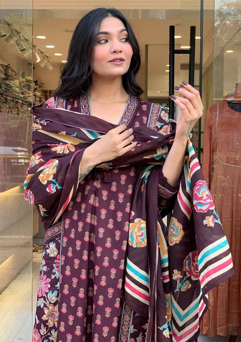 Maroon Embroidery Cotton Kurta Set - Indya