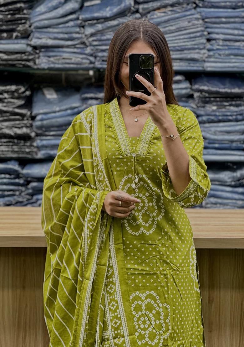 Light Green Embroidery Cotton Kurta Set - Indya