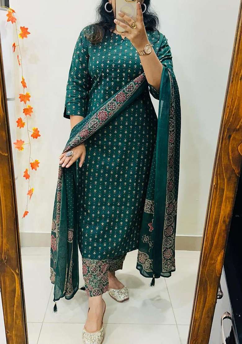 Green Embroidery Cotton Kurta Set - Indya