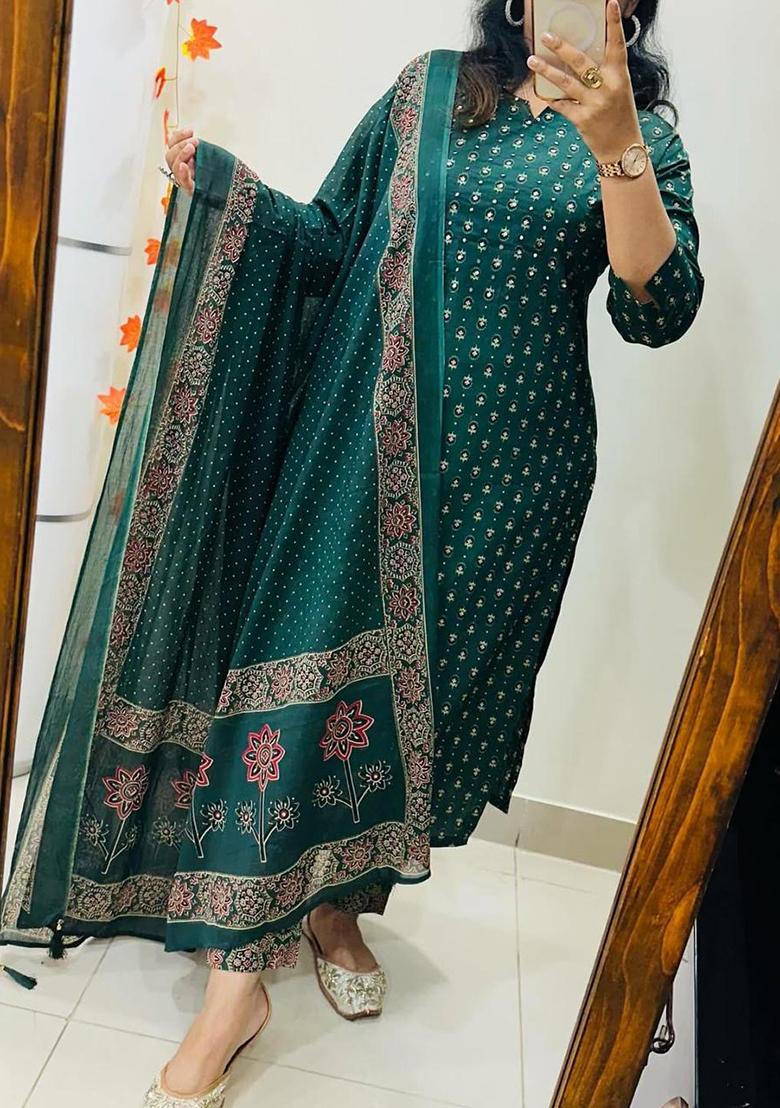 Green Embroidery Cotton Kurta Set - Indya