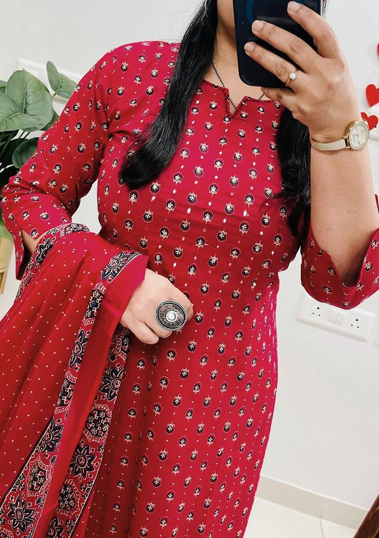 Red Embroidery Cotton Kurta Set - Indya