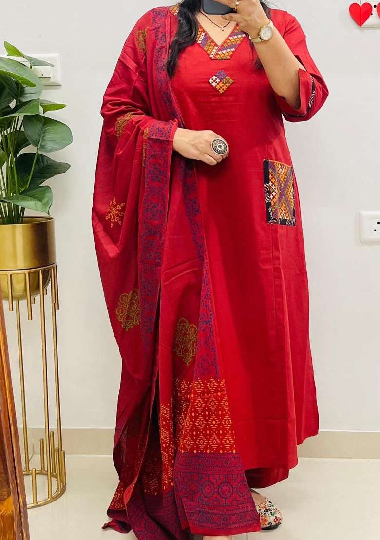 Red Embroidery Cotton Kurta Set - Indya
