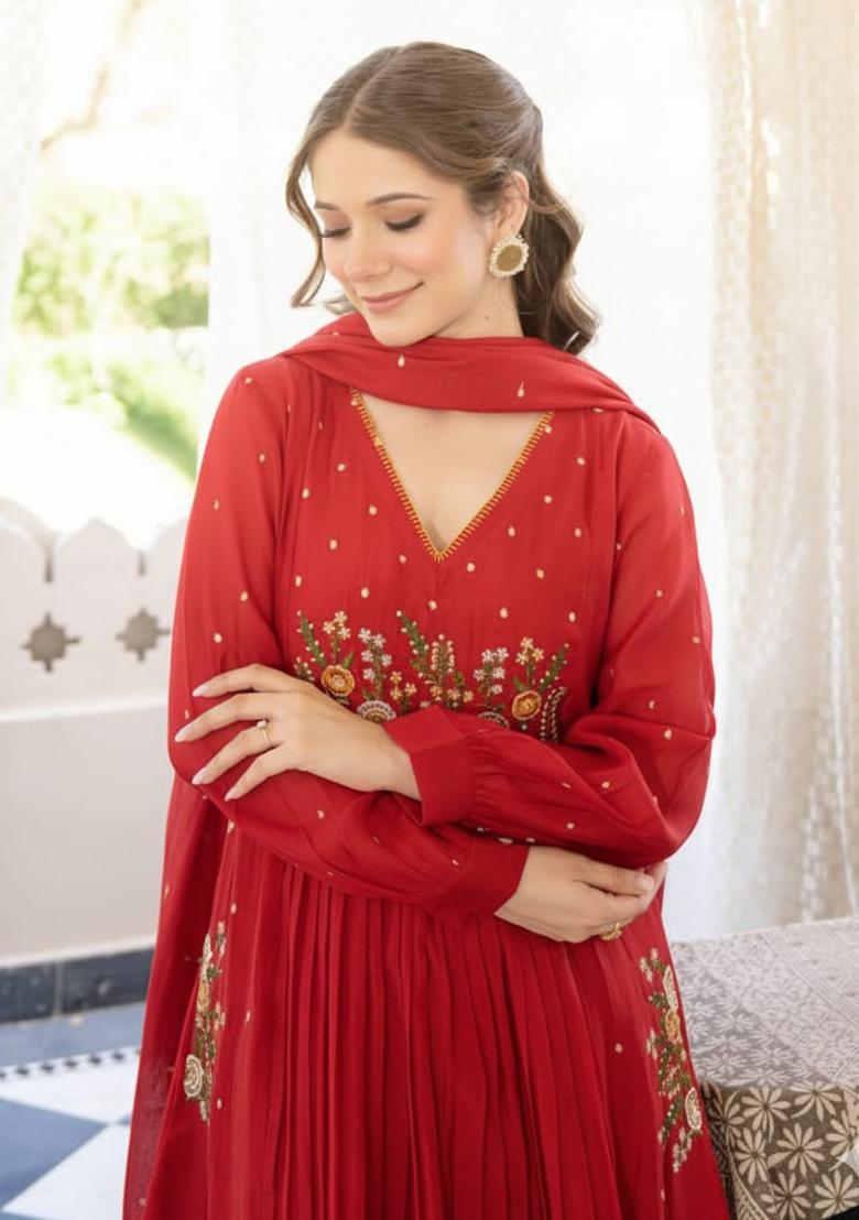 Red Embroidery Cotton Kurta Set - Indya