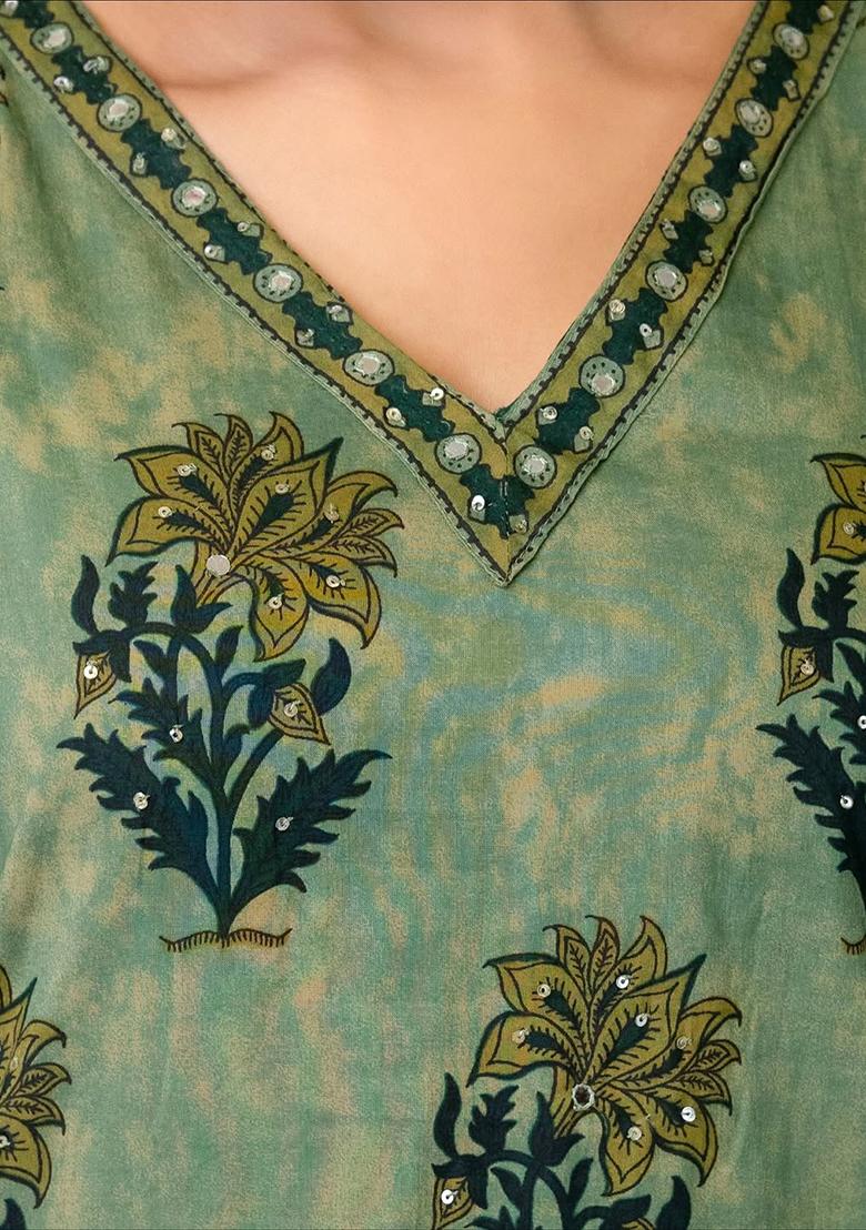 Green Embroidery Cotton Kurta Set - Indya