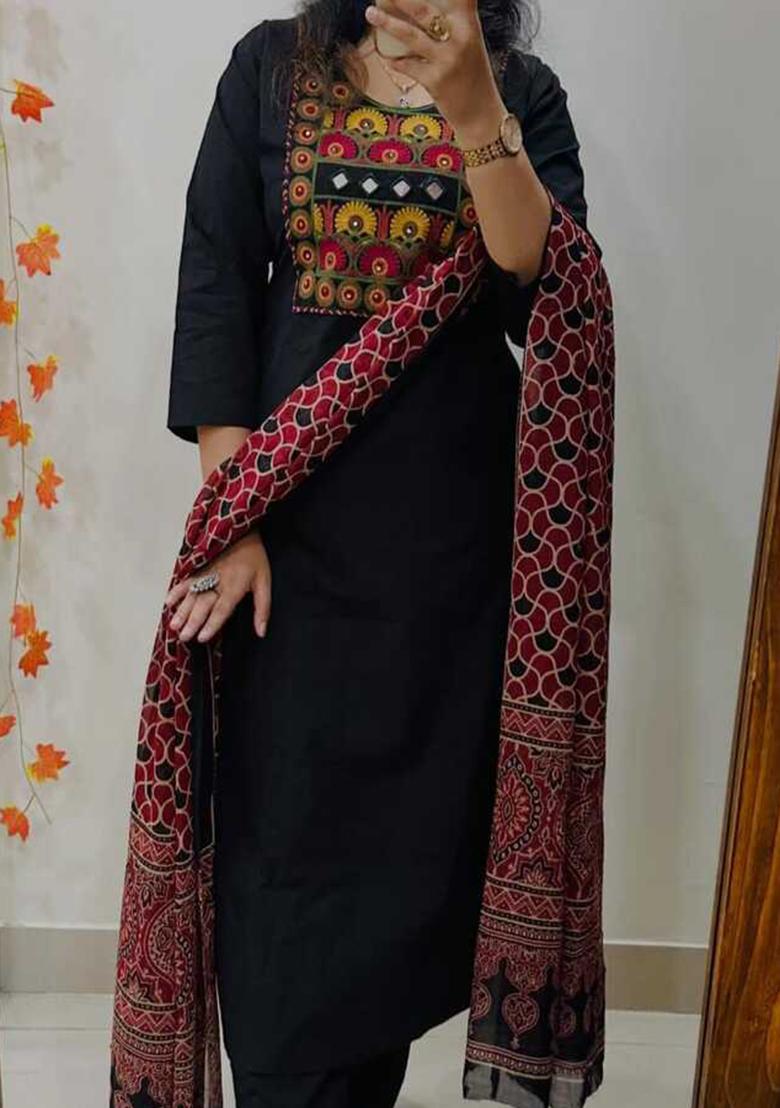 Black Embroidery Cotton Kurta Set - Indya