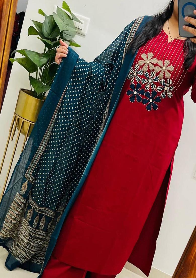 Red Embroidery Cotton Kurta Set - Indya