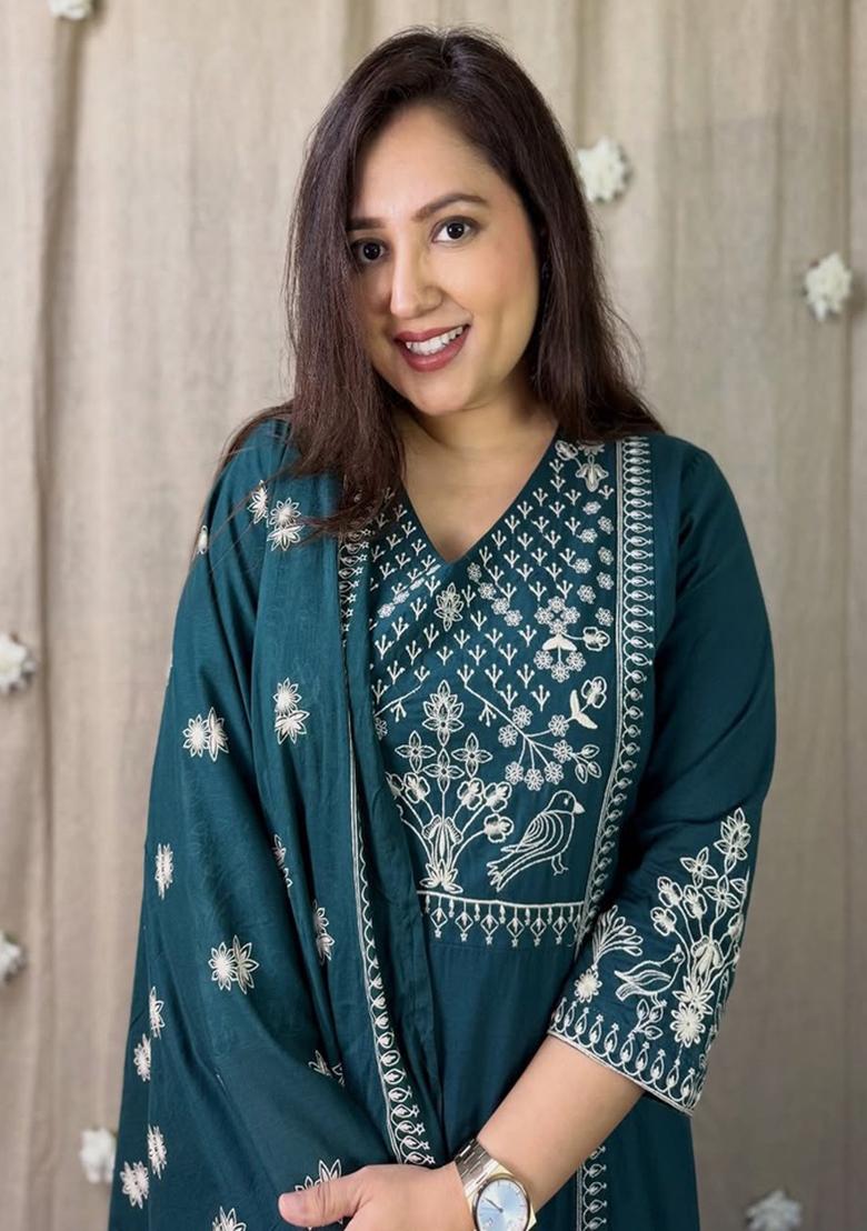 Blue Embroidery Cotton Kurta Set - Indya