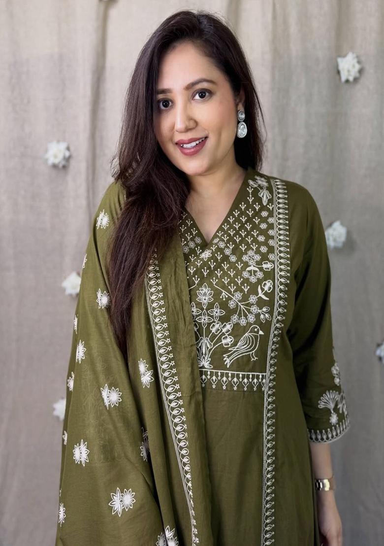 Green Embroidery Cotton Kurta Set - Indya