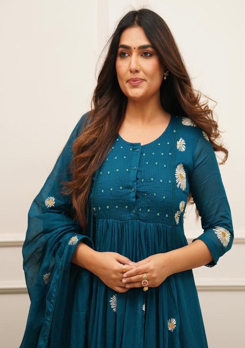 Blue Embroidery Cotton Kurta Set - Indya