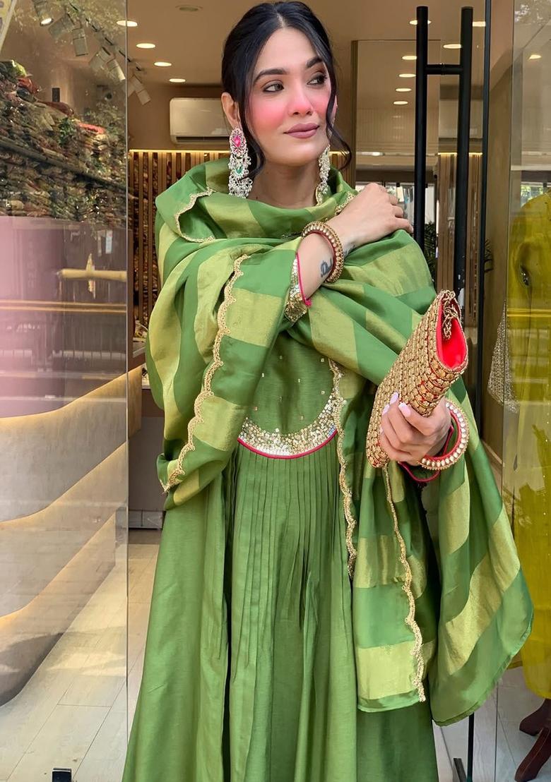 Green Embroidery Silk Kurta Set - Indya