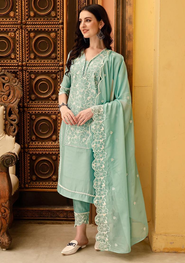 Green Embroidery Chanderi Kurta Set - Indya