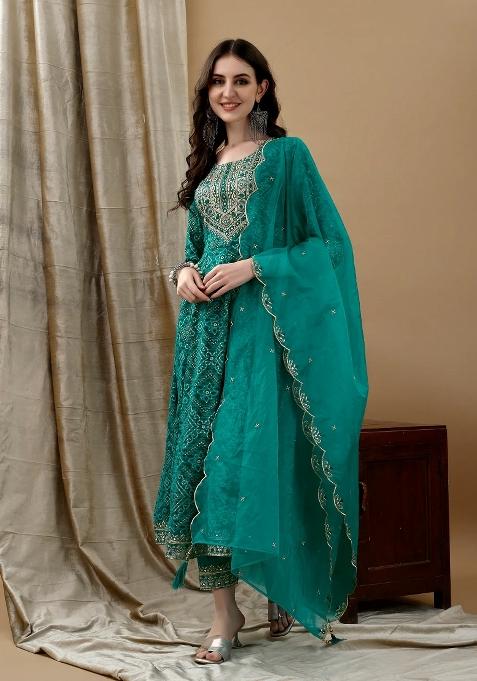 Green Embroidery Rayon Kurta Set
