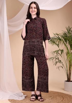 Maroon Embroidery Rayon Kurta Set