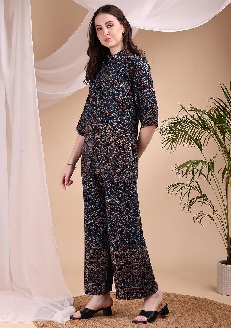 Navy Blue Embroidery Rayon Kurta Set - Indya