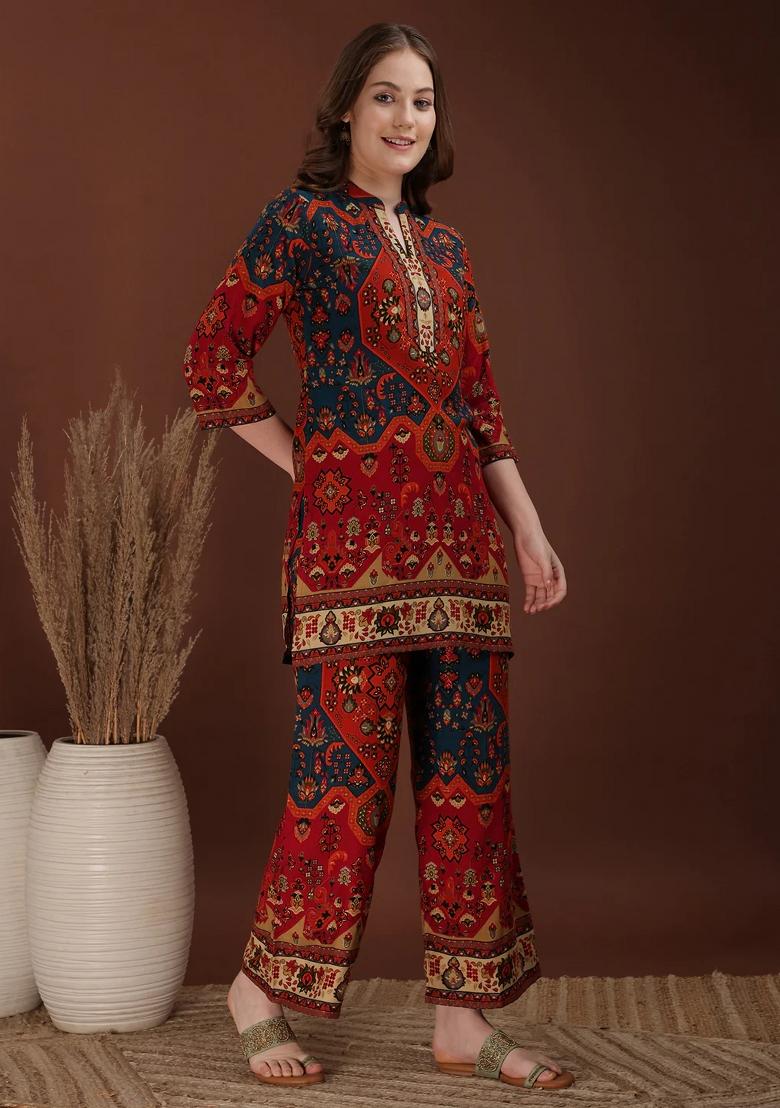 Red Embroidery Rayon Kurta Set - Indya