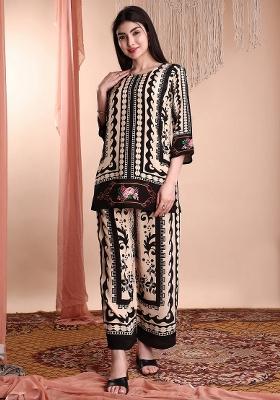 Black Embroidery Crepe Kurta Set