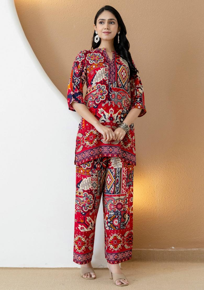 Pink Embroidery Rayon Kurta Set - Indya