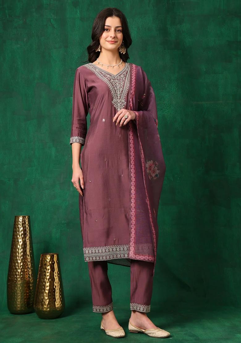 Mauve Embroidery Chanderi Kurta Set - Indya
