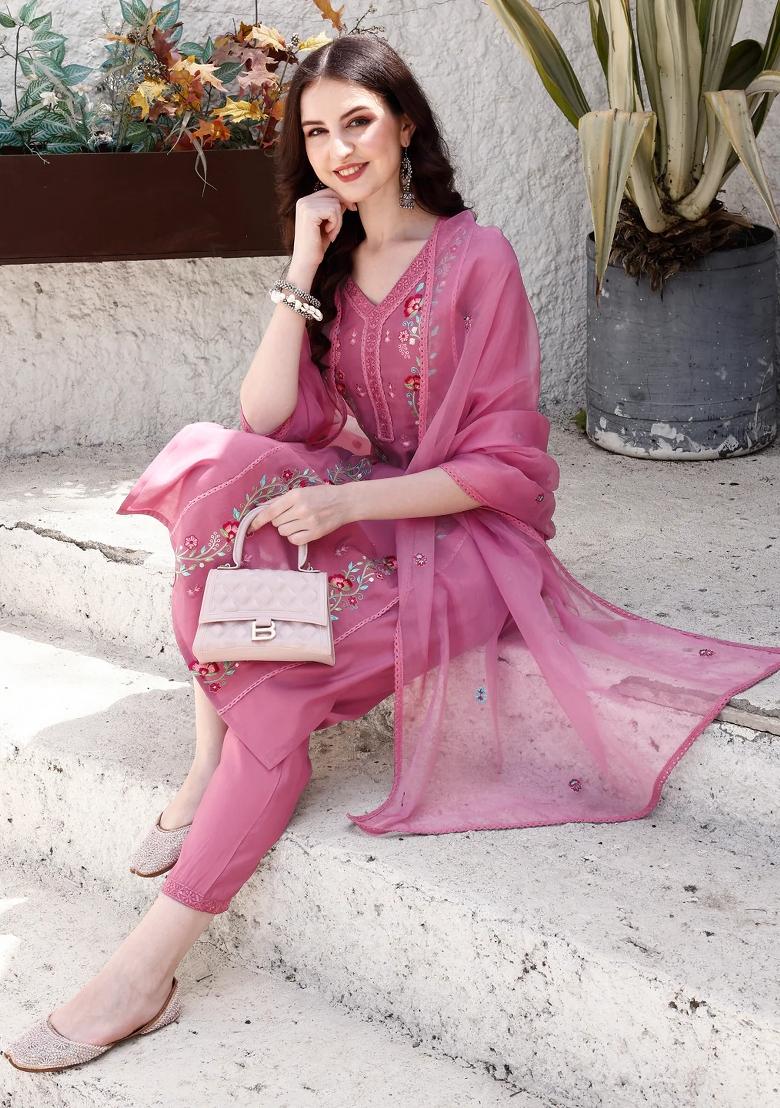 Pink Embroidery Chanderi Kurta Set - Indya