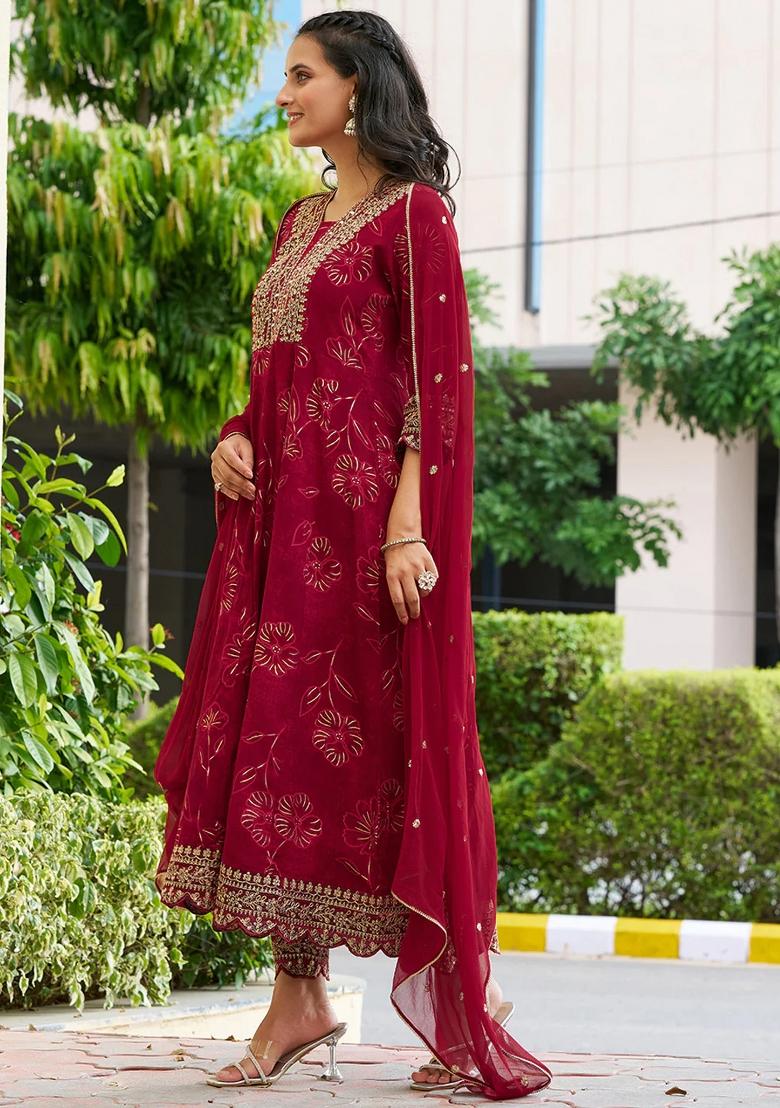 Maroon Embroidery Rayon Kurta Set - Indya