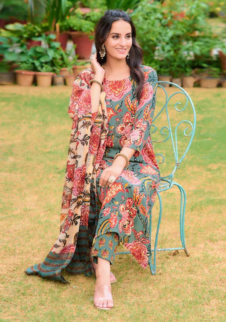 Green Embroidery Rayon Kurta Set - Indya