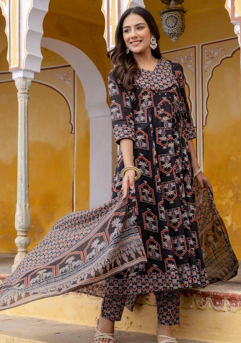 Black Embroidery Cotton Kurta Set - Indya