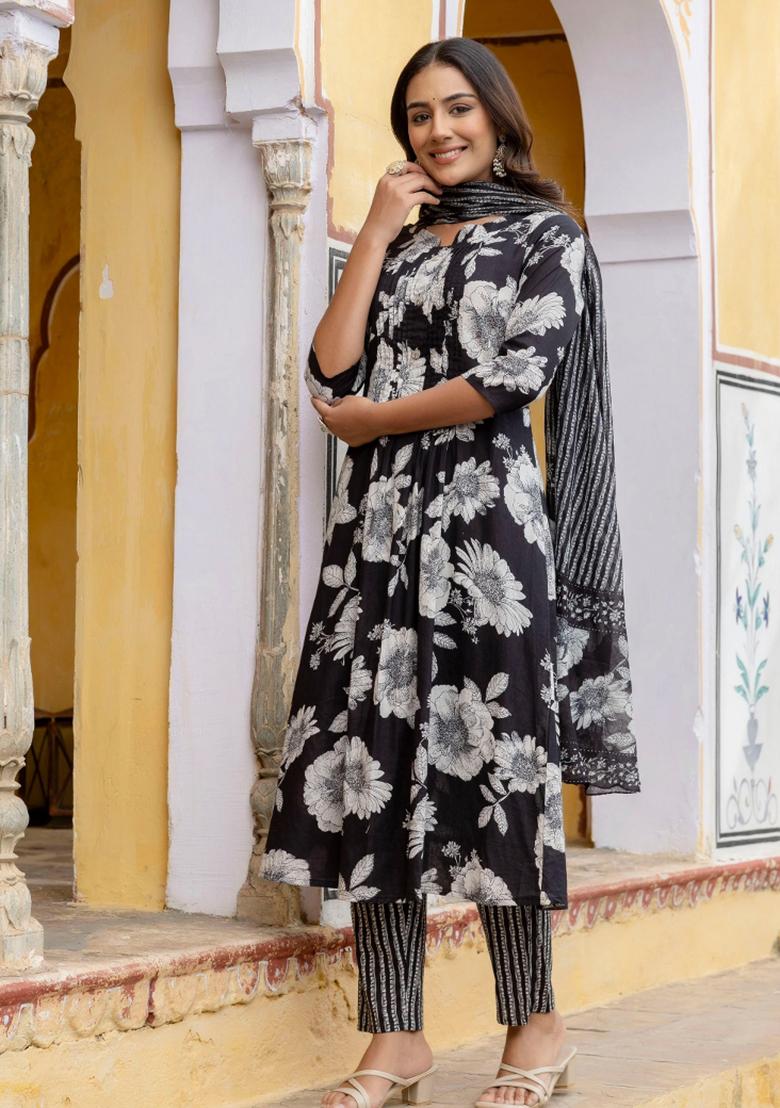 Black Embroidery Cotton Kurta Set - Indya