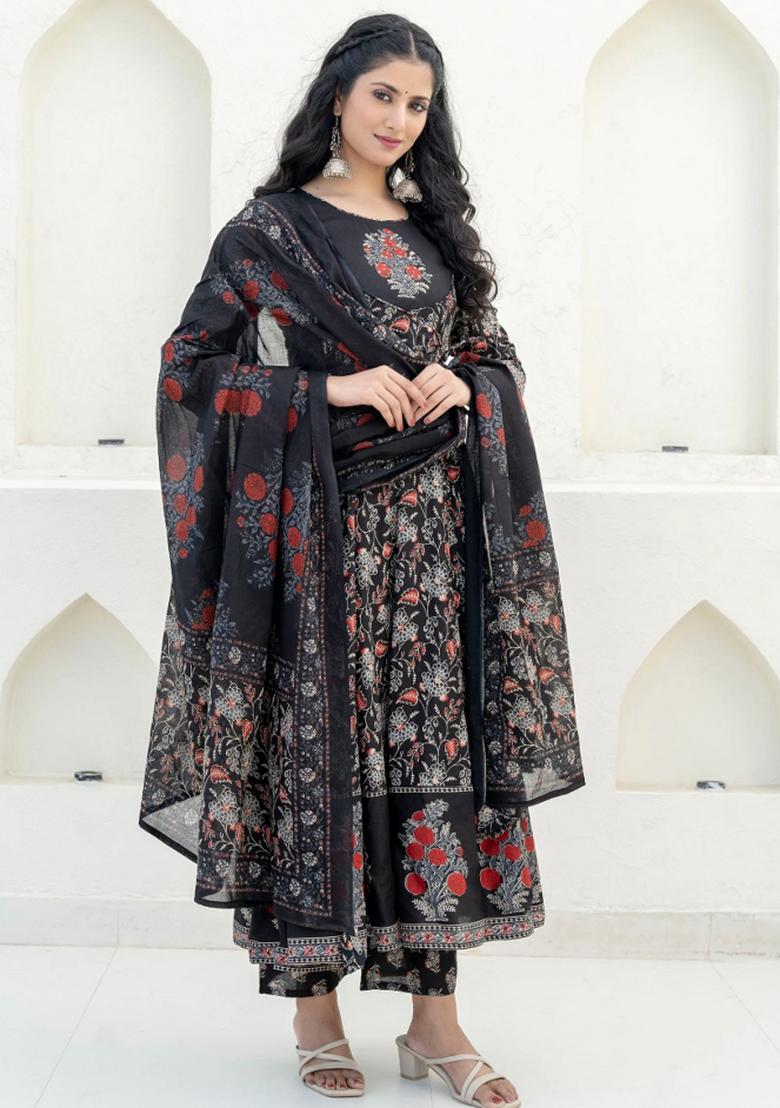 Black Embroidery Cotton Kurta Set - Indya