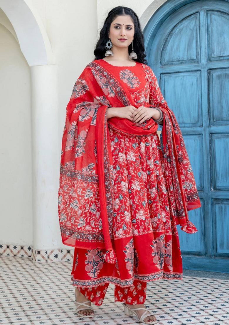 Red Embroidery Cotton Kurta Set - Indya
