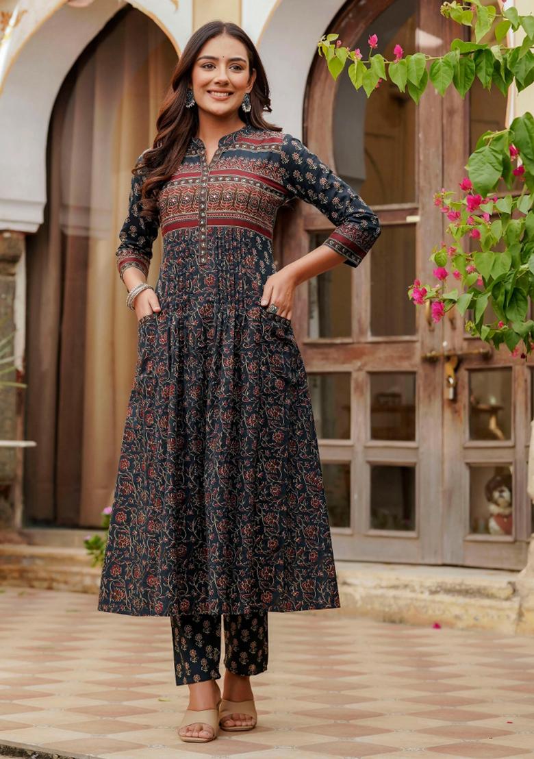 Navy Blue Embroidery Cotton Kurta Set - Indya