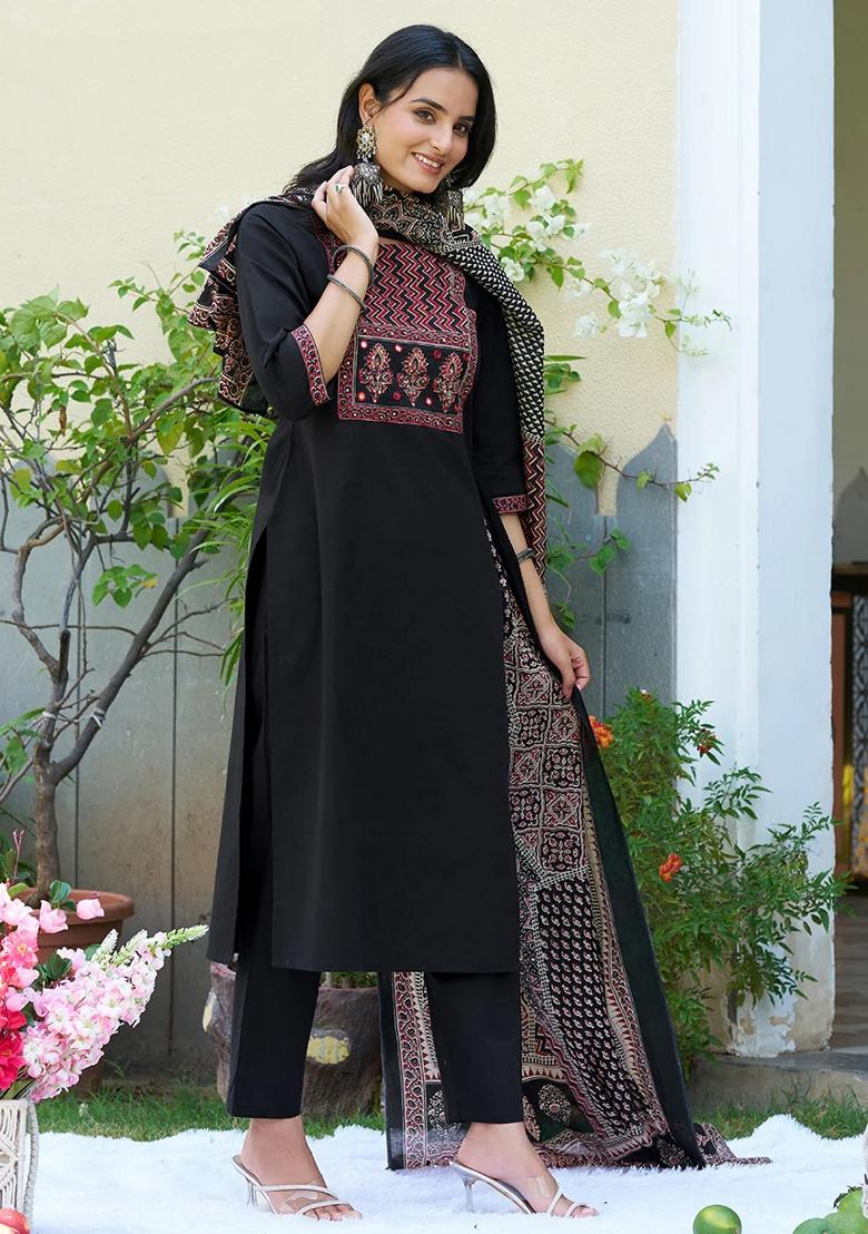 Black Embroidery Cotton Kurta Set - Indya
