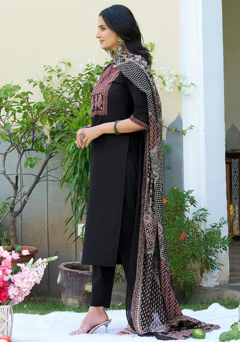 Black Embroidery Cotton Kurta Set - Indya