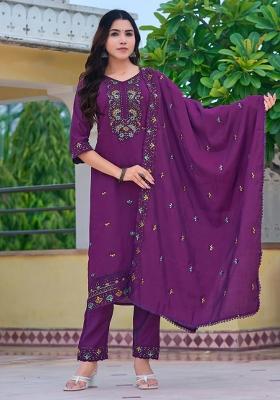 Purple Embroidery Chanderi Kurta Set