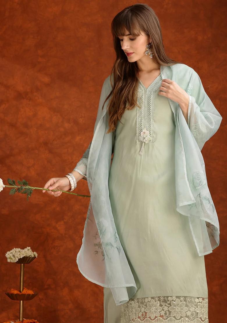 Green Embroidery Chanderi Kurta Set - Indya