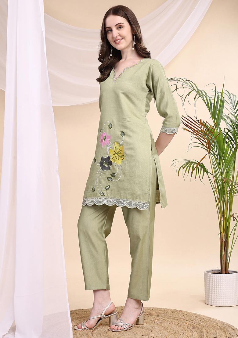 Green Embroidery Chanderi Kurta Set - Indya