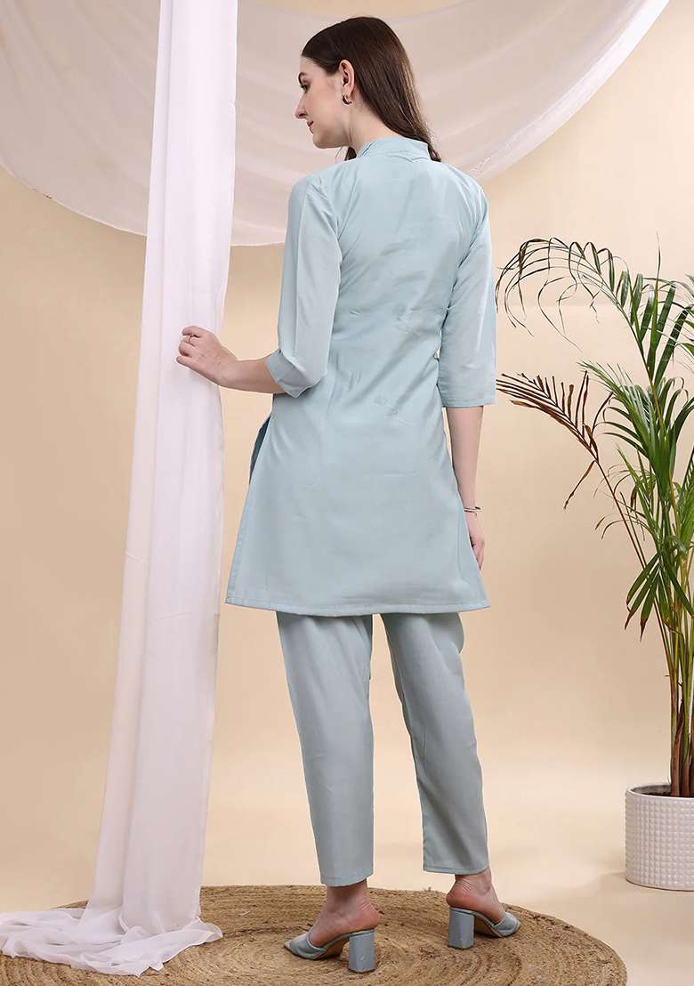 Aqua Blue Embroidery Chanderi Kurta Set - Indya