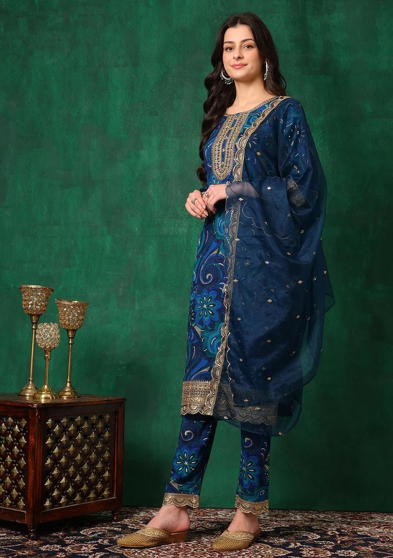 Blue Embroidery Rayon Kurta Set - Indya