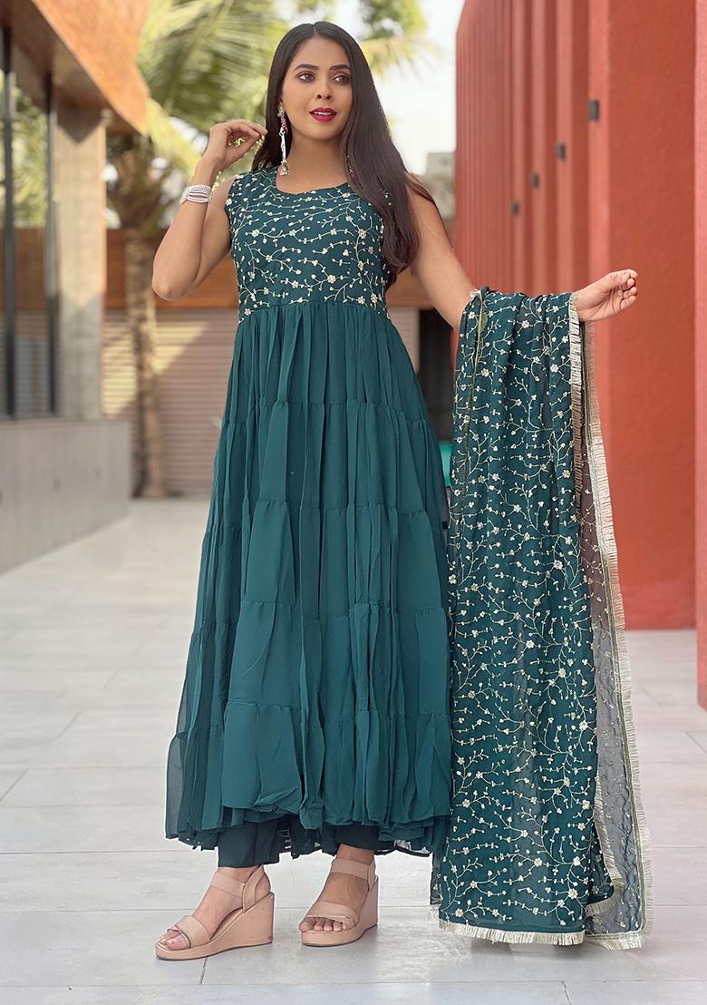Green Embroidery Georgette Kurta Set - Indya