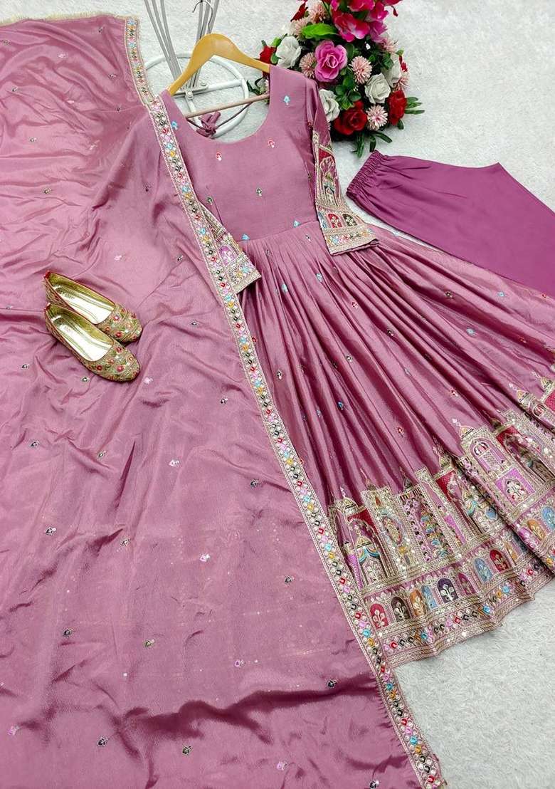 Gajri Pink Embroidery Chinon Kurta Set - Indya