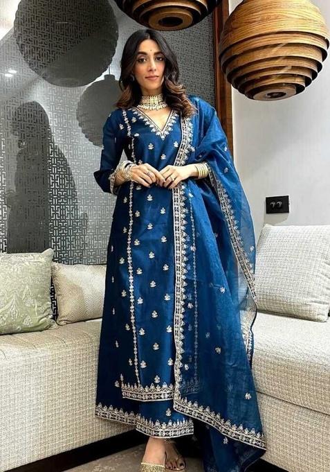 Blue Embroidery Silk Kurta Set