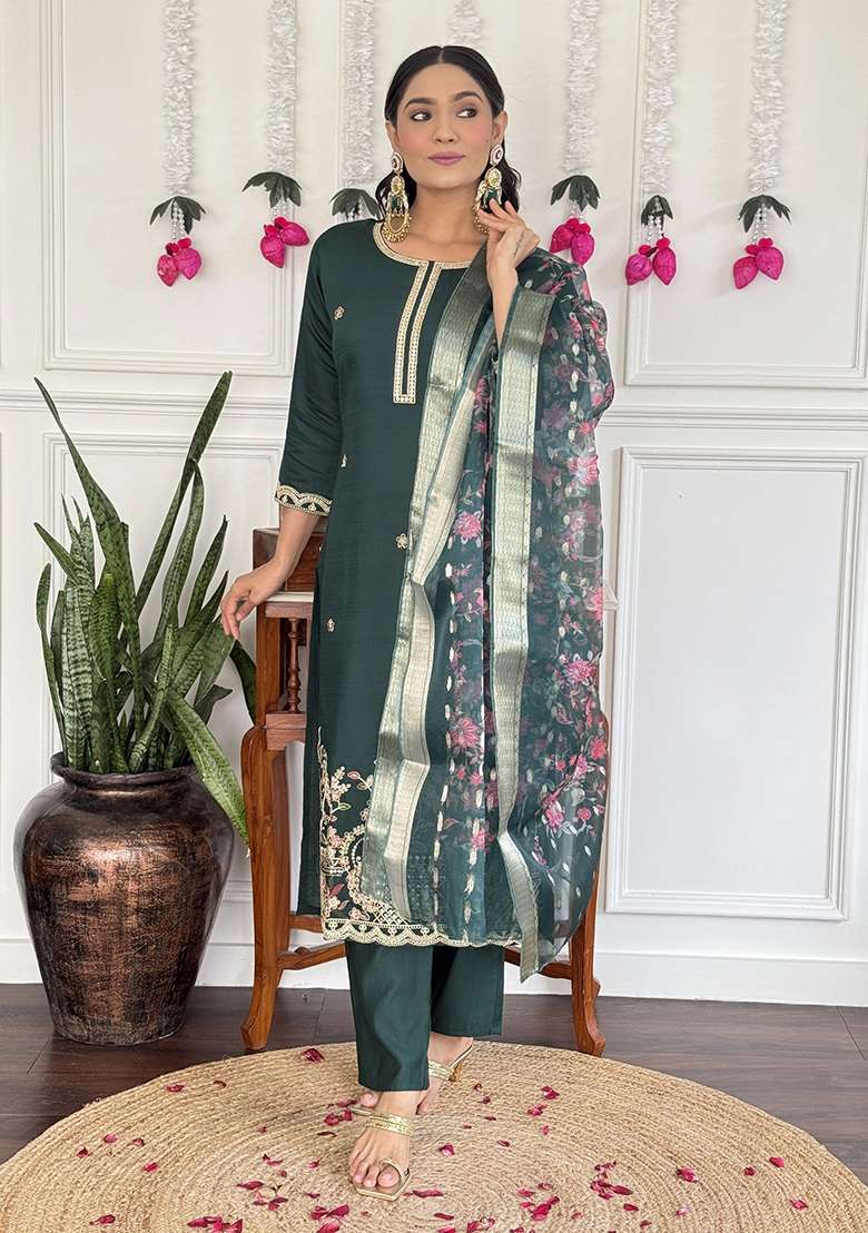 Green Embroidery Viscose Kurta Set - Indya