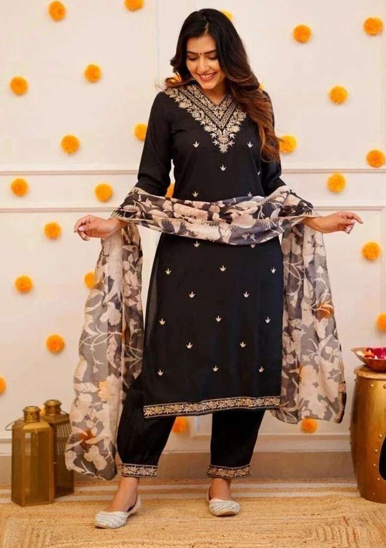 Black Embroidery Viscose Kurta Set - Indya