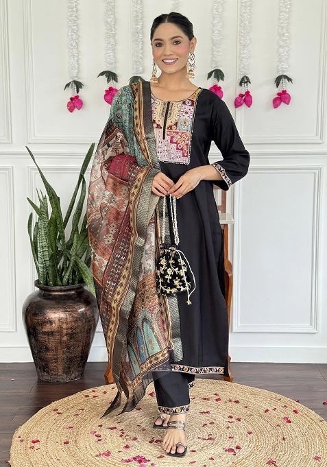 Black Embroidery Viscose Kurta Set