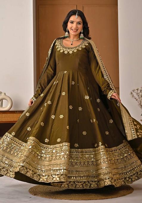 Mahendi Embroidery Silk Salwar Kameez