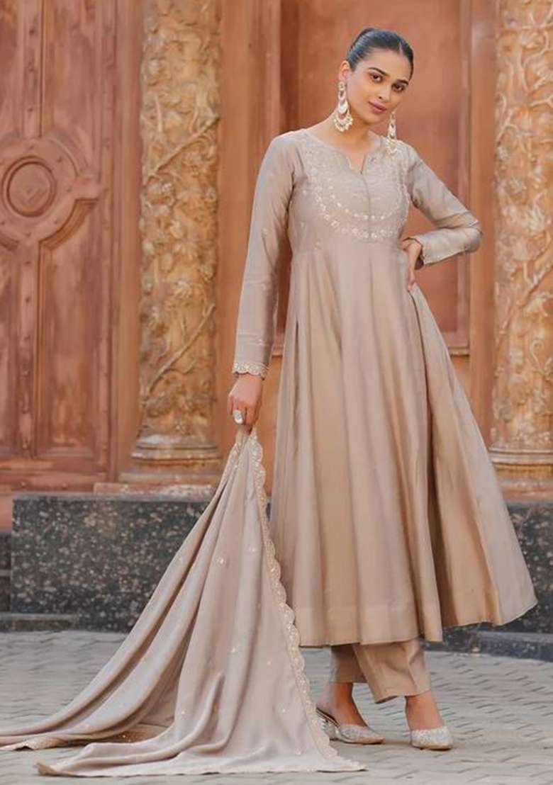 Cream Embroidery Silk Kurta Set - Indya