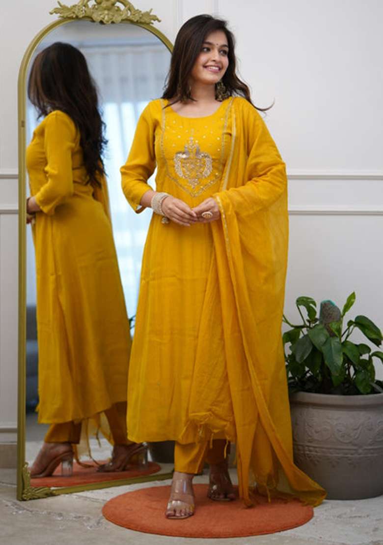 Yellow Embroidery Chanderi Kurta Set - Indya