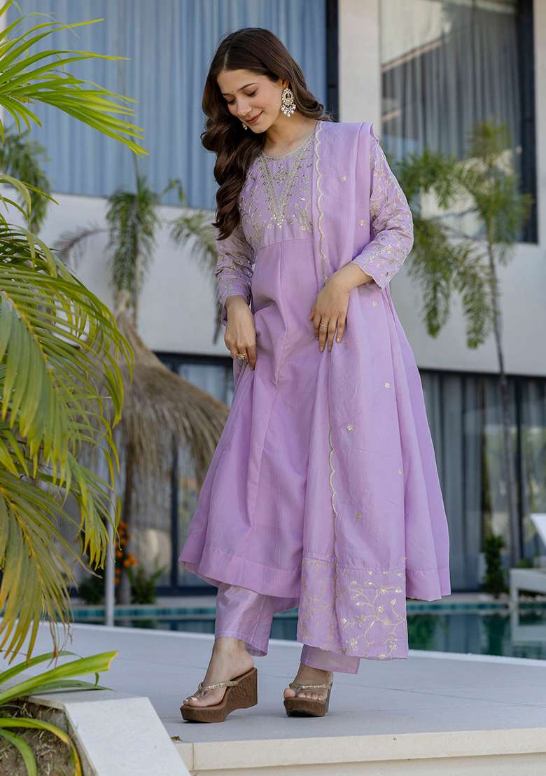 Lavender Embroidery Chanderi Kurta Set - Indya