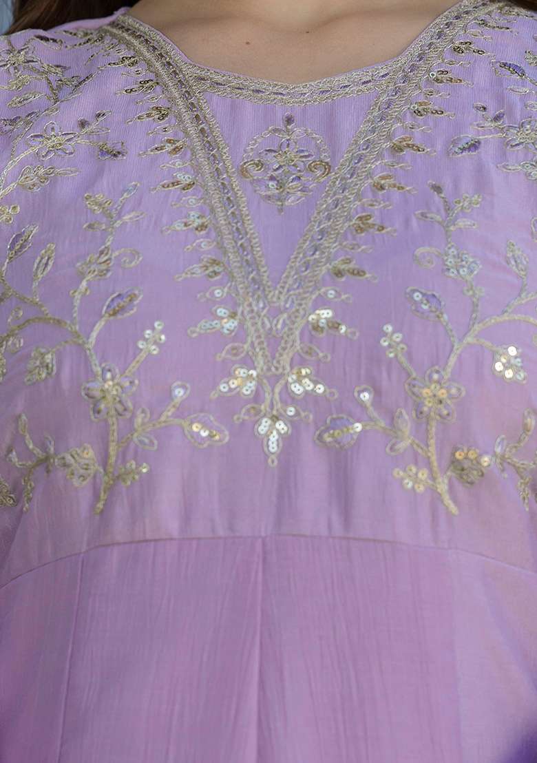 Lavender Embroidery Chanderi Kurta Set - Indya