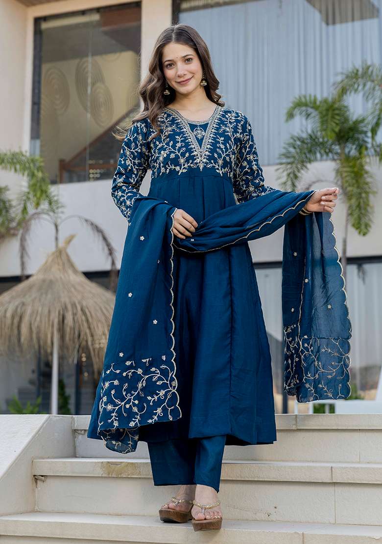 Blue Embroidery Chanderi Kurta Set - Indya