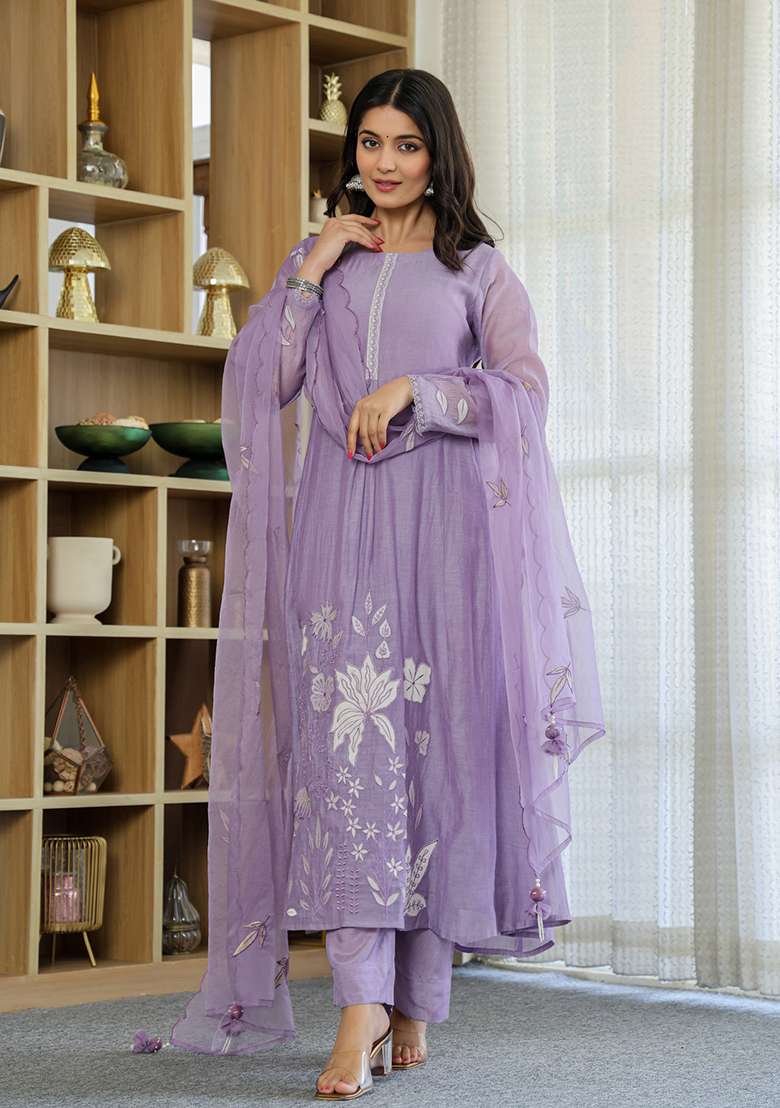 Violet Embroidery Chanderi Kurta Set - Indya